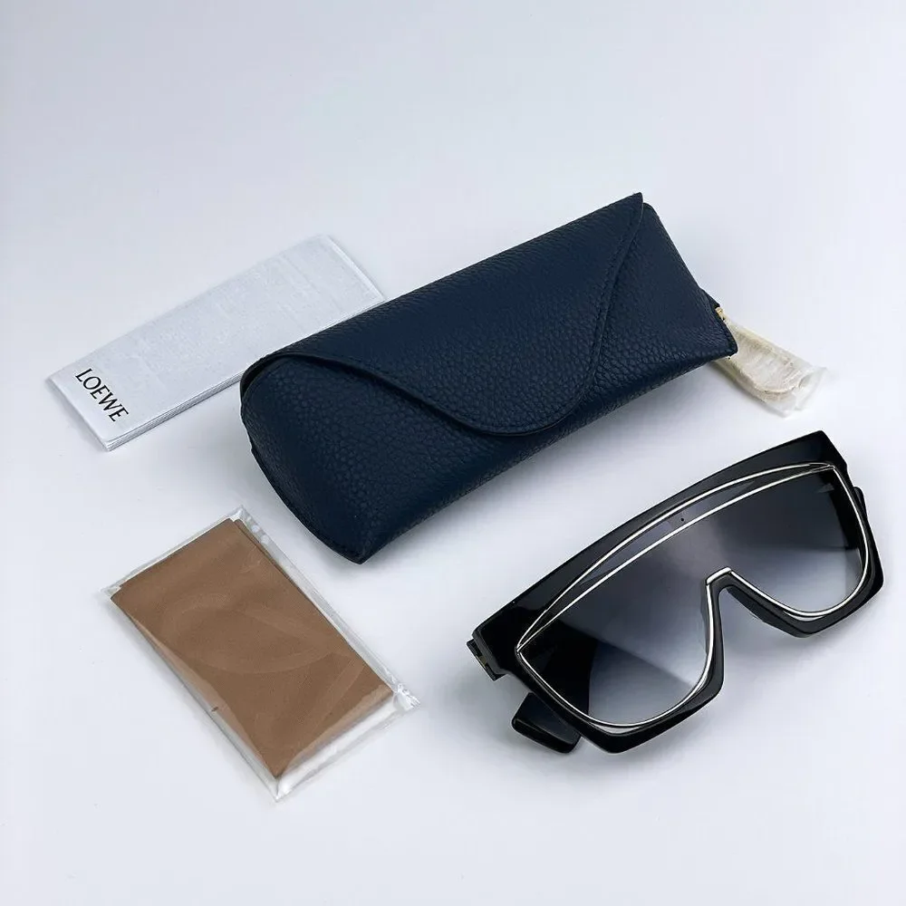 NEW Loewe LW40012F FILIPA MASK 05B Black Gradient Smoke Shield Women Sunglasses